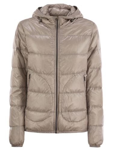 Ultralight Nylon Down Bomber Jacket - Herno - Modalova