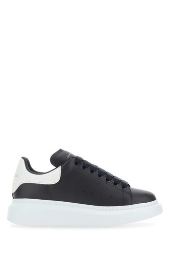 Black Leather Sneakers With White Leather Heel - Alexander McQueen - Modalova