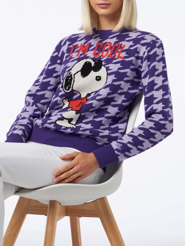 Woman Crewneck Pied De Poule Sweater With Snoopy Jacquard Snoopy Peanuts Special Edition - MC2 Saint Barth - Modalova