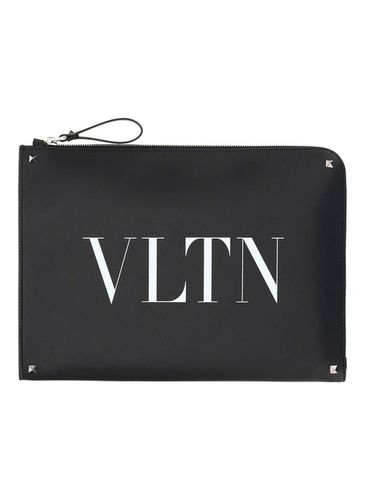 Rockstud Vltn Document Case - Valentino Garavani - Modalova