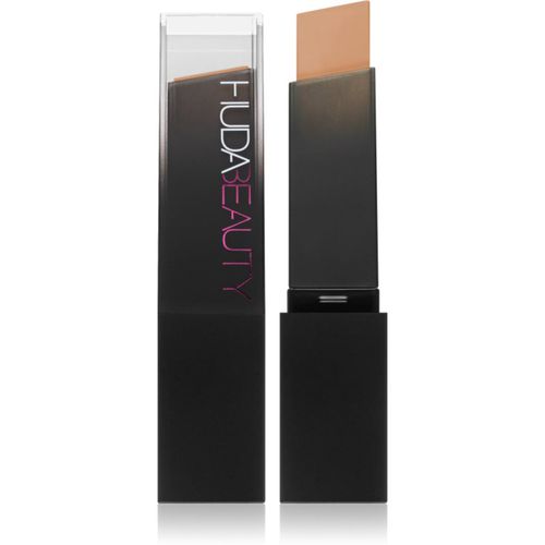 Faux Filter Foundation Stick correttore coprente colore Latte 12,5 g - Huda Beauty - Modalova