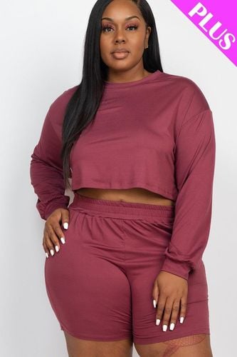 Plus Size Cozy Crop Top And Shorts Set - KandyKouture - Modalova