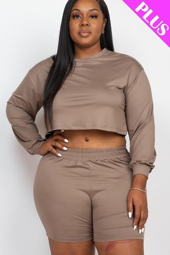 Plus Size Cozy Crop Top And Shorts Set - KandyKouture - Modalova