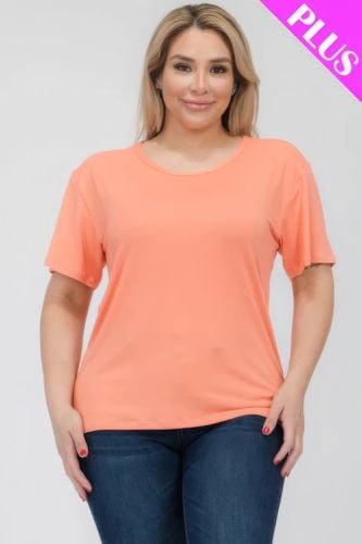 Plus Size Basic Short Sleeve T-shirt - KandyKouture - Modalova