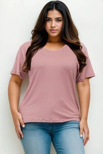 Plus Size Basic Short Sleeve T-shirt - KandyKouture - Modalova