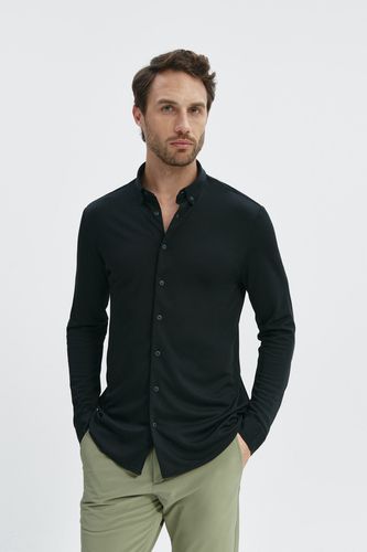 Camisa casual hombre negro regular - Sepiia - Modalova