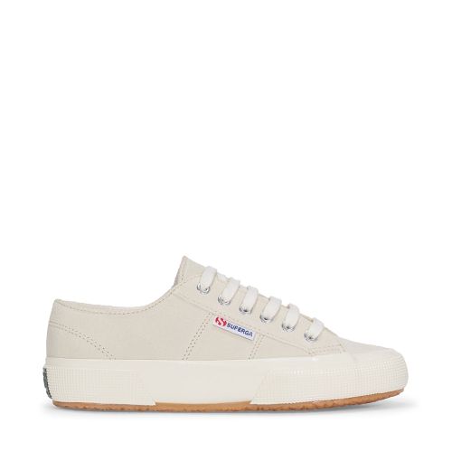 OG SUEDE - Le - Low Cut - Unisex - MILK-FAVORIO - Superga - Modalova