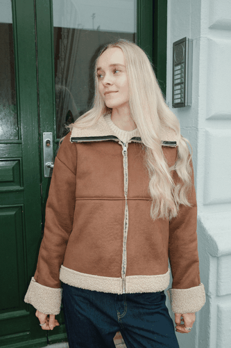 Mantel aus Shearling mit Reißverschluss - Braun - TeeShoppen - Modalova