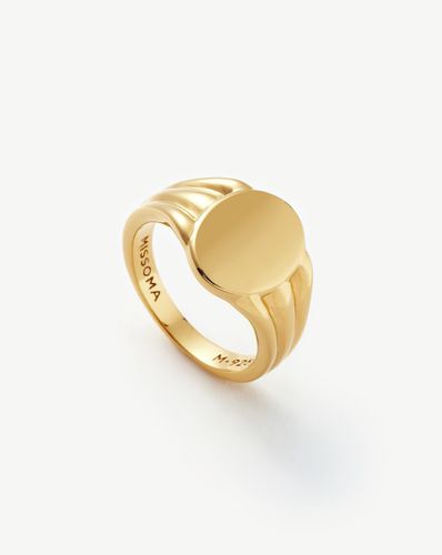 Engravable Oval Signet Ring | 18ct Gold Vermeil - Missoma - Modalova