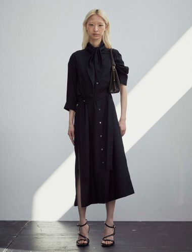 Argyl Dress in Black - NinetyPercent - Modalova