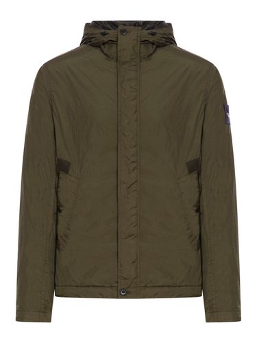 WIND JACKET WITH COMPASS APPLICATION - Man - Stone Island - Modalova