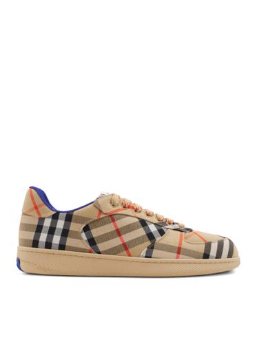 CHECKED BOX SNEAKERS - Man - Burberry - Modalova