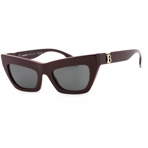 Women's Sunglasses - Dark Grey Lens Bordeaux Cat Eye Frame / 0BE4405 397987 - BURBERRY - Modalova