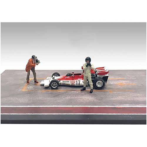 Figures Set 2 - Race Day Two Diecast Metal for 1/43 Scale Models - American Diorama - Modalova