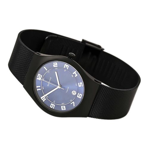 Men's Titanium Classic Blue Dial Black Mesh Bracelet Watch - Bering - Modalova