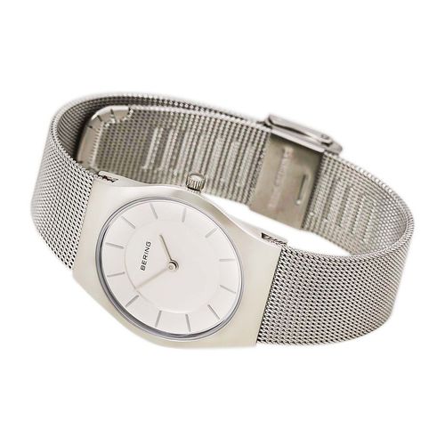 Women's Classic Slim White Dial Steel Mesh Bracelet Watch - Bering - Modalova