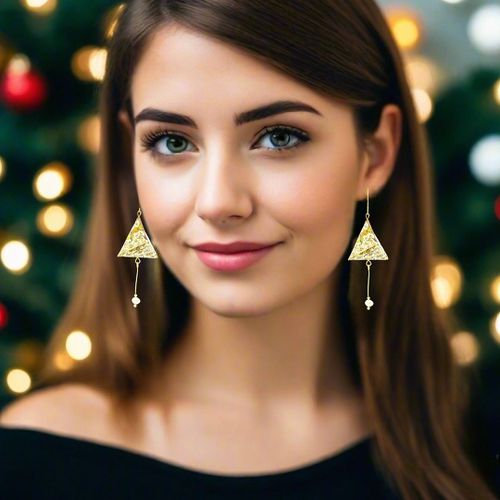 Origami Earrings Gold Pyramids - La Lupa Designs - Modalova