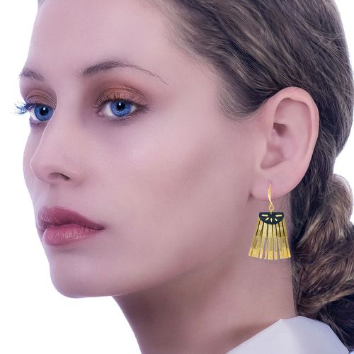Satin Earrings Scallop Gold - Alexandra Tsoukala - Modalova