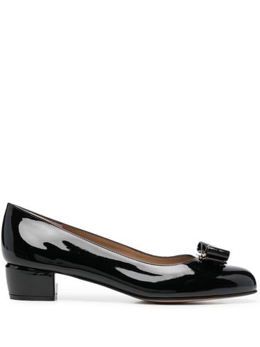 FERRAGAMO - Vara Leathe Pumps - Ferragamo - Modalova