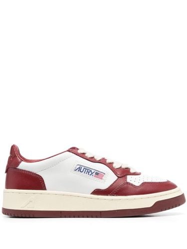 Medalist Low Leather Sneakers - Autry - Modalova