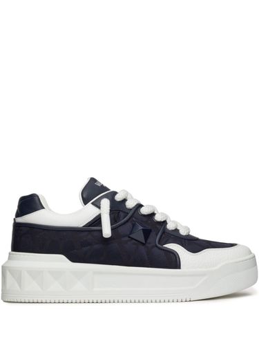 Sneakers With Logo - Valentino Garavani - Modalova