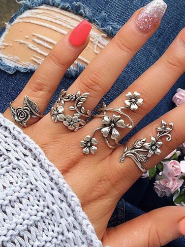 Women's Fashion 4PCS Retro Flower Finger Rings Set Jewelry Online - DressLily.com - Modalova