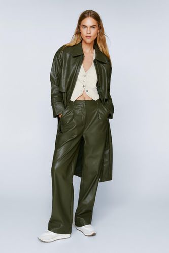 Womens Premium Faux Leather Pleated Straight Leg trousers - - 16 - Nasty Gal - Modalova