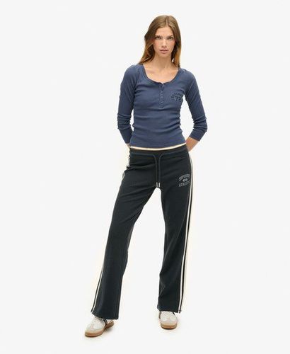 Women's Athletic Essentials Stripe Flare Jogger Navy / Eclipse Navy - Size: 10 - Superdry - Modalova