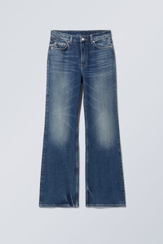 Ausgestellte Jeans Glow Vintage-Blau, Straight in Größe 24/34. Farbe: - Weekday - Modalova