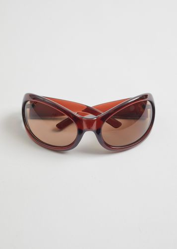 Auffällige Wrap-Around-Sonnenbrille Weinrot, Sonnenbrillen in Größe Onesize. Farbe: - & Other Stories - Modalova