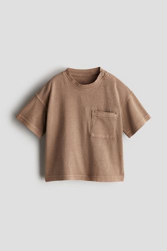 T-Shirt im Washed-Look Dunkelbeige, T-Shirts & Tops in Größe 98. Farbe: - H&M - Modalova