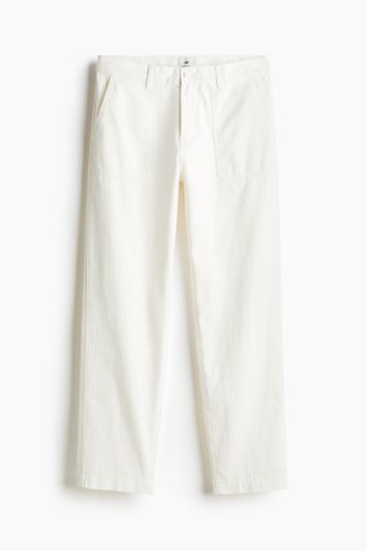 Baumwollhose in Regular Fit Weiß, Chinohosen Größe W 33. Farbe: - H&M - Modalova