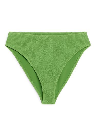 Crinkle-Bikinihose mit mittelhohem Bund Grün, Bikini-Unterteil in Größe 38. Farbe: - Arket - Modalova