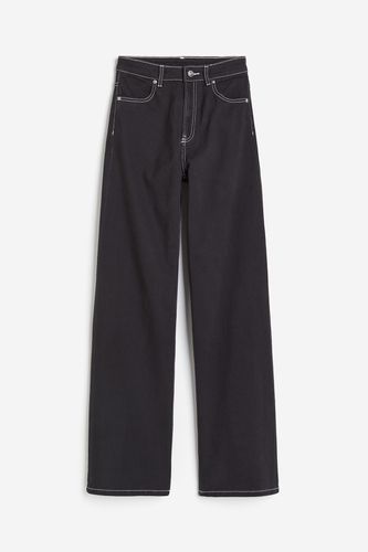 Weite Twillhose Schwarz, Chinohosen in Größe 32. Farbe: - H&M - Modalova