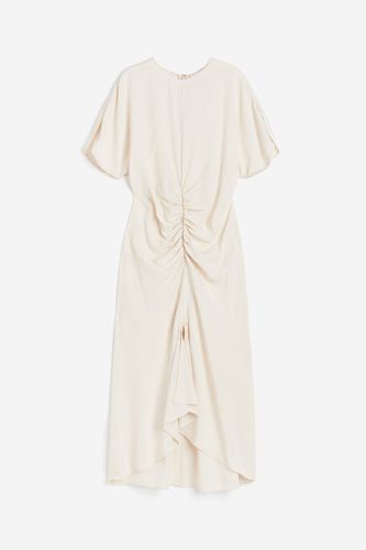 Kleid mit geschlitzten Ärmeln Cremefarben, Alltagskleider in Größe S. Farbe: - H&M - Modalova