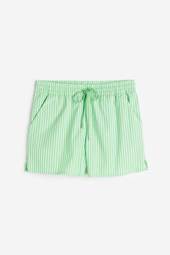 Pull-on-Shorts Grün/Weiß gestreift in Größe XXS. Farbe: - H&M - Modalova
