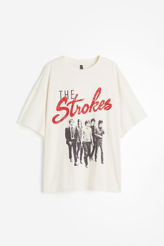 Oversized T-Shirt mit Print Creme/The Strokes in Größe XL. Farbe: - H&M - Modalova