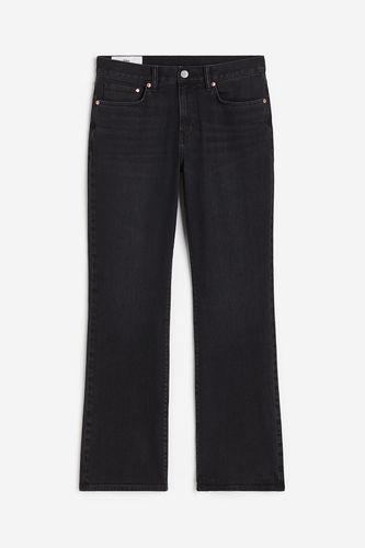 Flared Slim Jeans Schwarz, Straight in Größe 36/34. Farbe: - H&M - Modalova