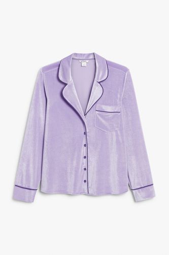 Langärmeliges lila Pyjamaoberteil aus Samt Flieder, Pyjama-Oberteile in Größe S. Farbe: - Monki - Modalova