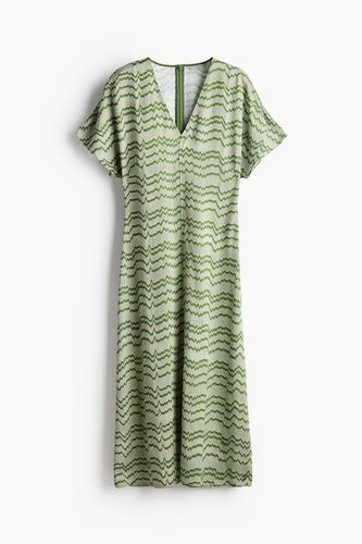 Kleid mit V-Ausschnitt Grün/Gemustert, Alltagskleider in Größe M. Farbe: - H&M - Modalova