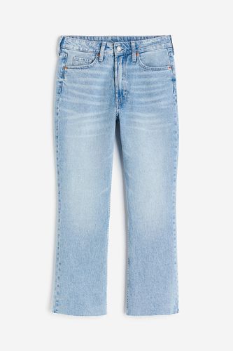 Flared High Cropped Jeans Helles Denimblau, Straight in Größe 58. Farbe: - H&M - Modalova