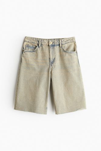 Bermuda Regular Jeansshorts Hellbeige in Größe 38. Farbe: - H&M - Modalova