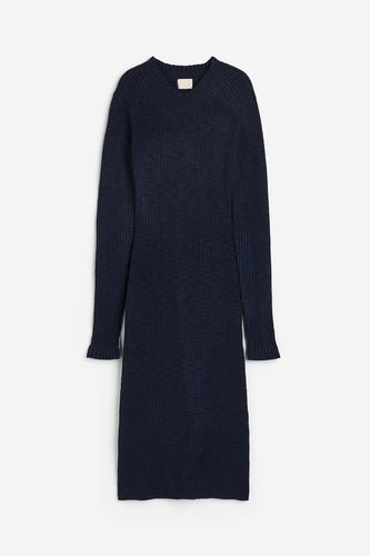 Geripptes Strickkleid Marineblau, Alltagskleider in Größe XL. Farbe: - H&M - Modalova