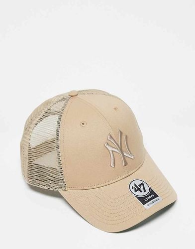 New York Yankees - Cappellino beige tono su tono con rete sul retro - 47 Brand - Modalova