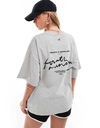 T-shirt grigia con stampa "Fourth Studios Logo Runway" sul retro - 4th & Reckless - Modalova