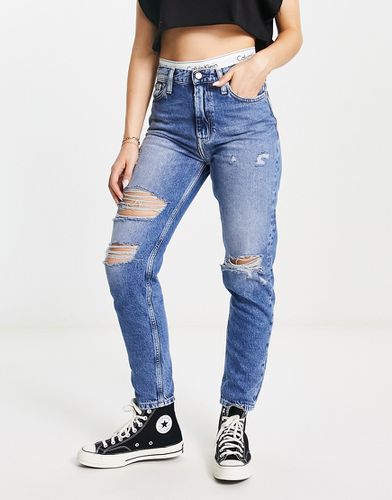 Mom jeans lavaggio medio - Calvin Klein Jeans - Modalova