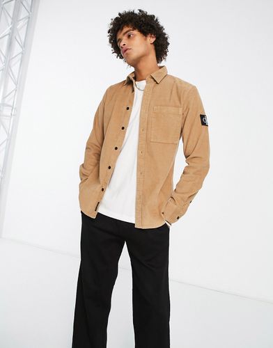 Camicia in velluto a coste cammello con toppa con monogramma - Calvin Klein Jeans - Modalova