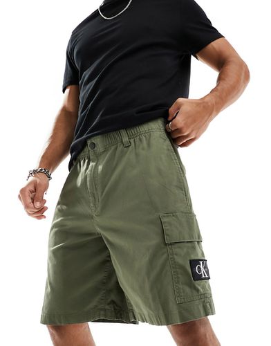 Pantaloncini cargo oliva - Calvin Klein Jeans - Modalova