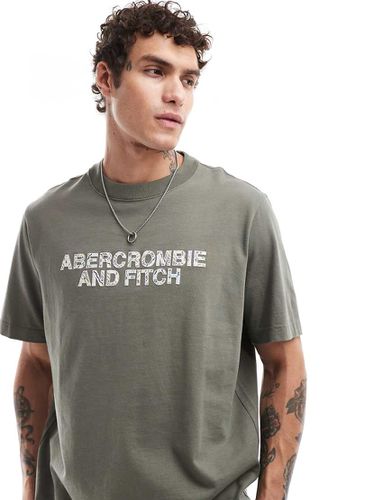 Trapped - T-shirt oversize oliva con motivo del logo - Abercrombie & Fitch - Modalova