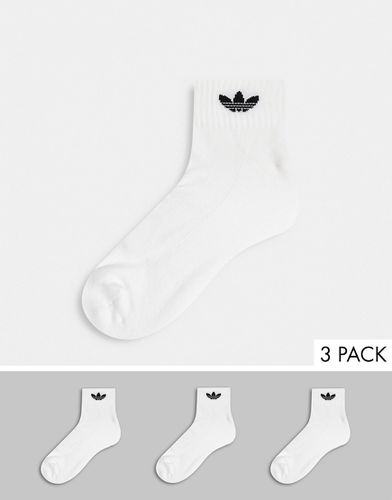 Adicolor - Confezione da 3 paia di calzini alla caviglia bianchi - adidas Originals - Modalova